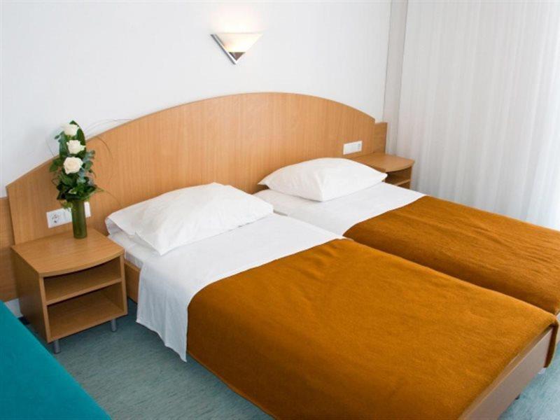 Hotel Sahara Лопар Екстер'єр фото